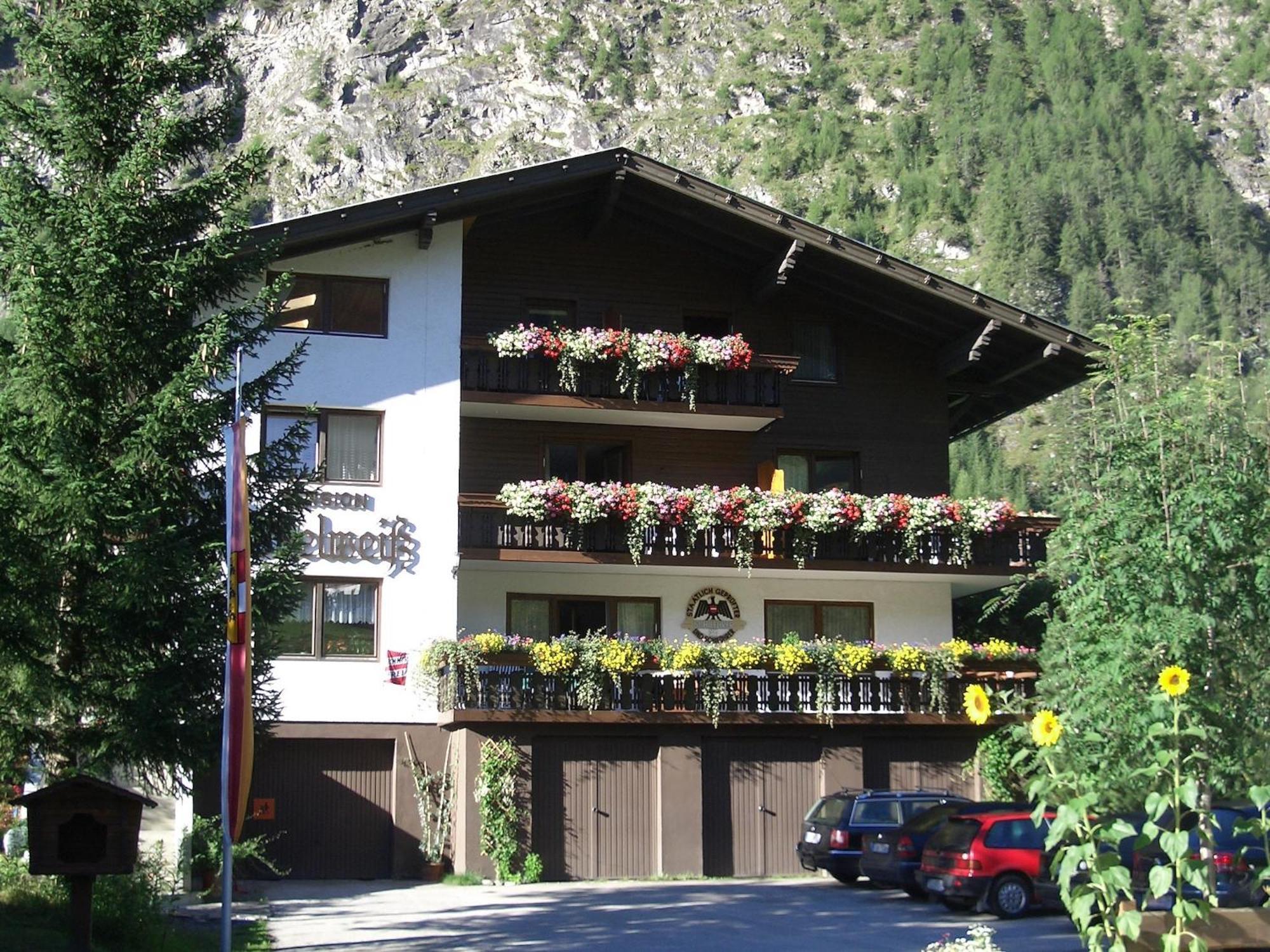 Pension Und Apartment Edelweiss Heiligenblut Eksteriør bilde