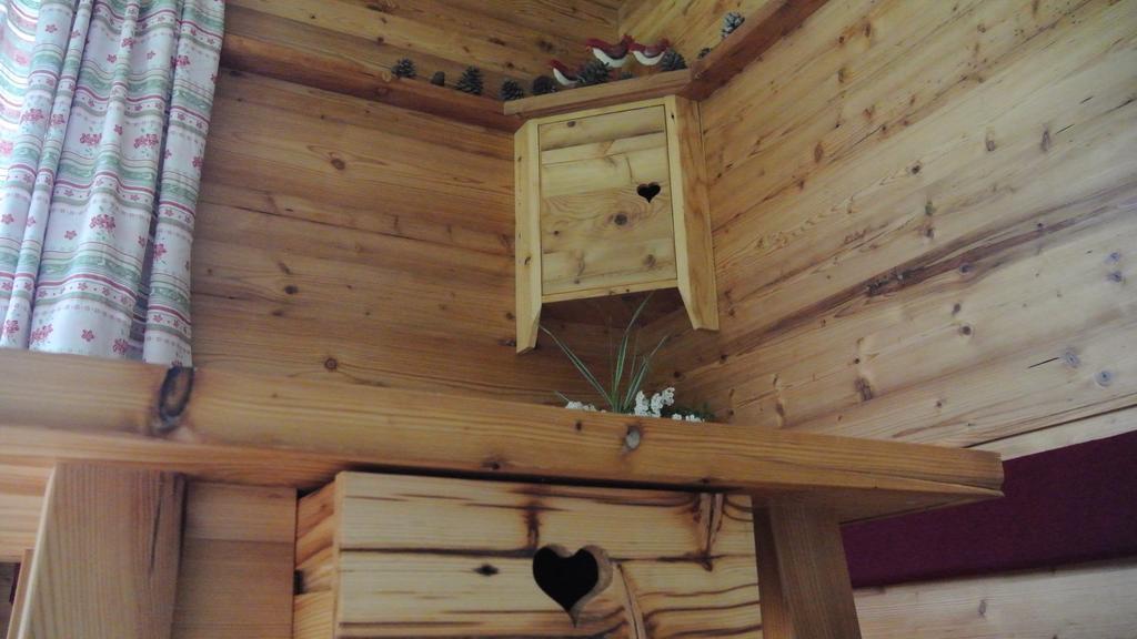Pension Und Apartment Edelweiss Heiligenblut Eksteriør bilde