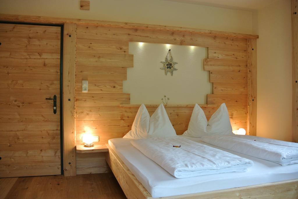 Pension Und Apartment Edelweiss Heiligenblut Rom bilde